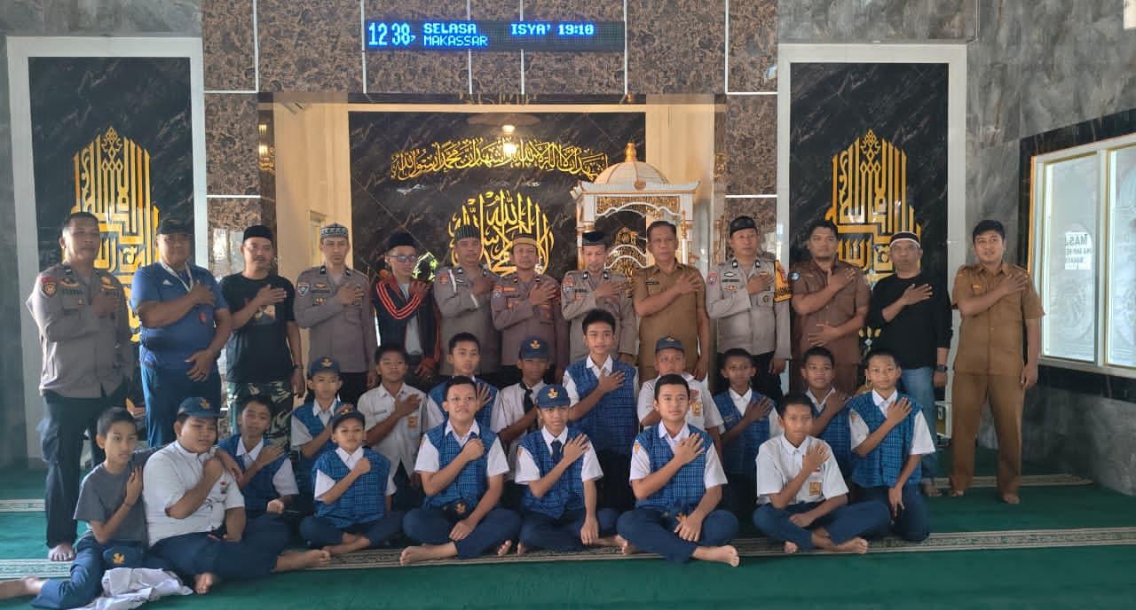IMG-20260527-WA0008 Safari Salat Duhur, Polisi Ingatkan Bahaya Geng Motor dan Penyimpangan Remaja