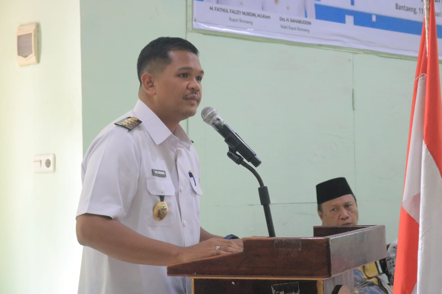 Muh Fathul Fauszy: Guru Jangan Ragu Bersikap Tegas Demi Kebaikan...