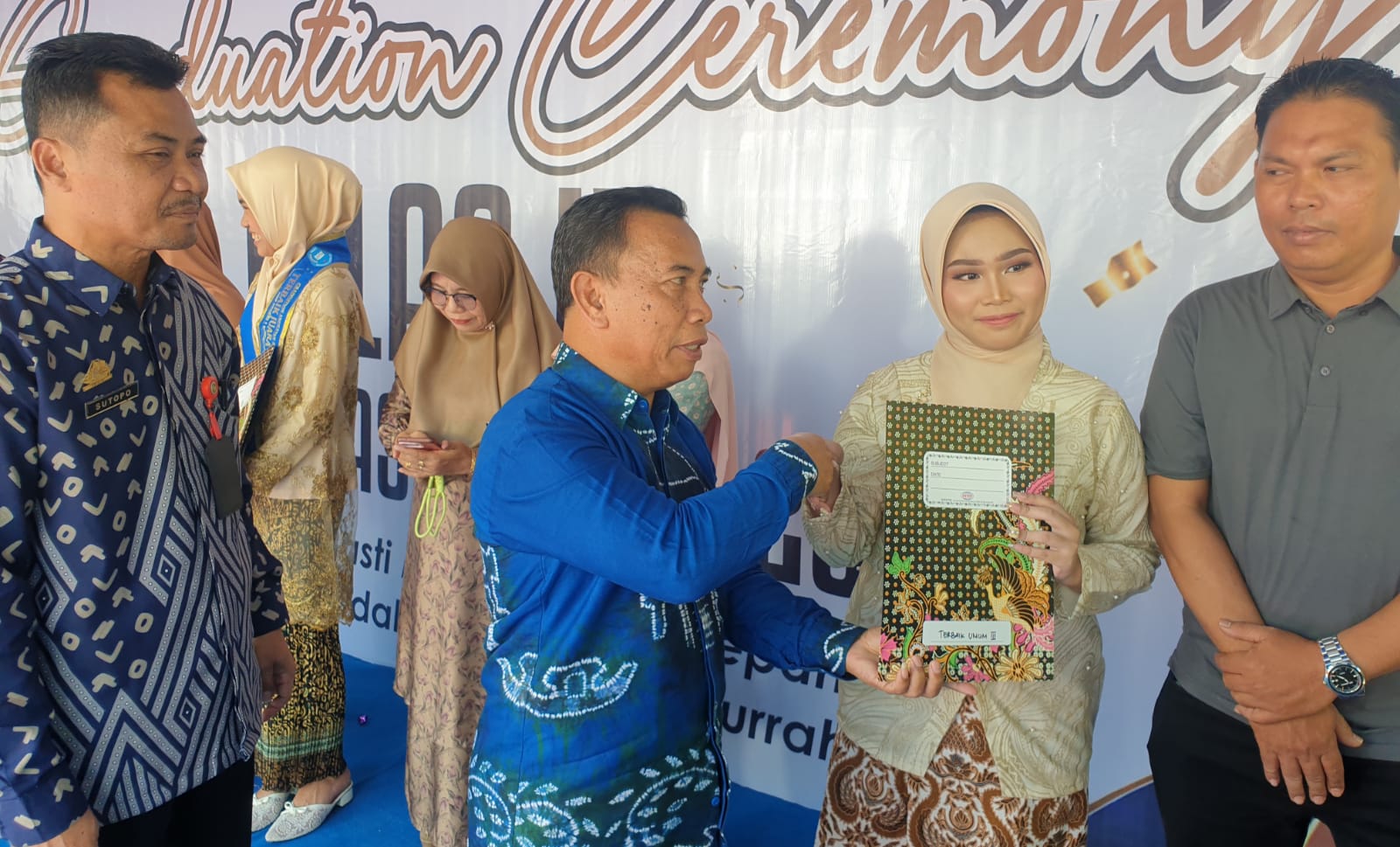 Dari Sungguminasa Menuju Mimpi, 484 Siswa Resmi Ditamatkan