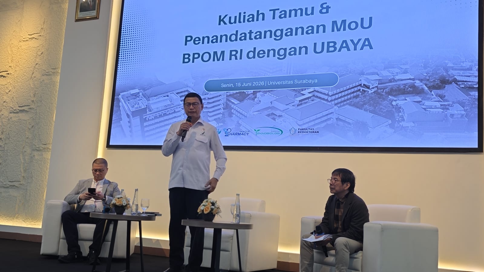 BPOM RI dan UBAYA Perkuat Kolaborasi ABG, Taruna Ikrar Ajak Generasi Muda Jadi Motor Inovasi Indonesia Emas 2045