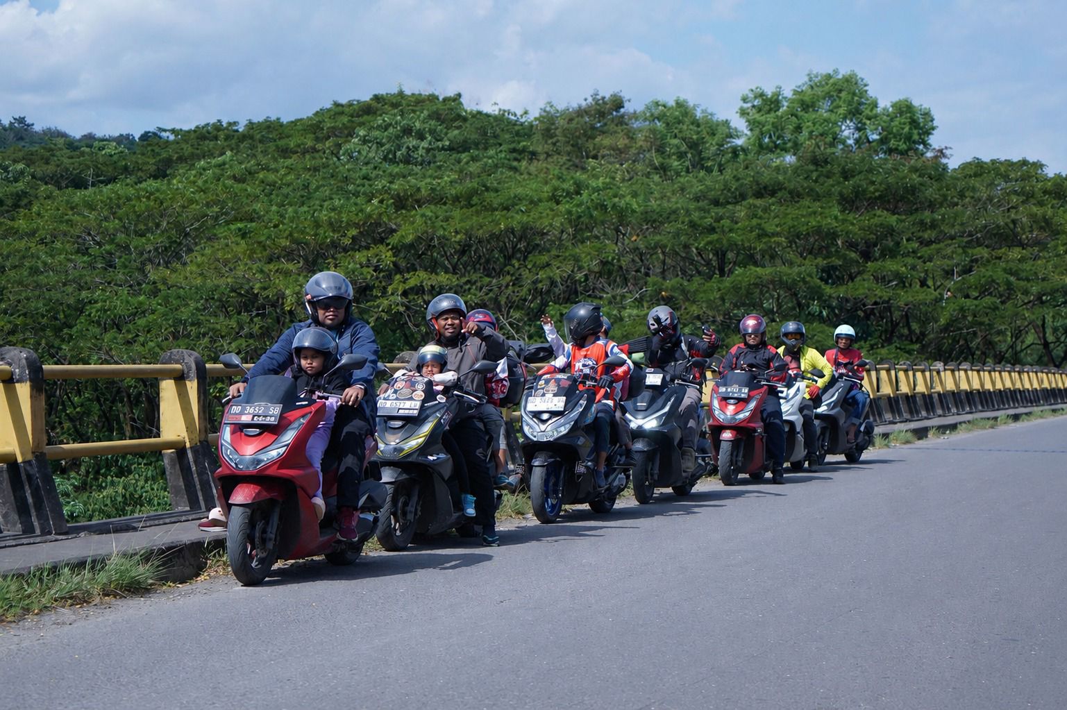 Asmo Sulsel Gelar PCX160 Bikers Playland, Hadirkan Momen Hangat Kebersamaan Bapak dan Anak Lewat Riding dan Camping