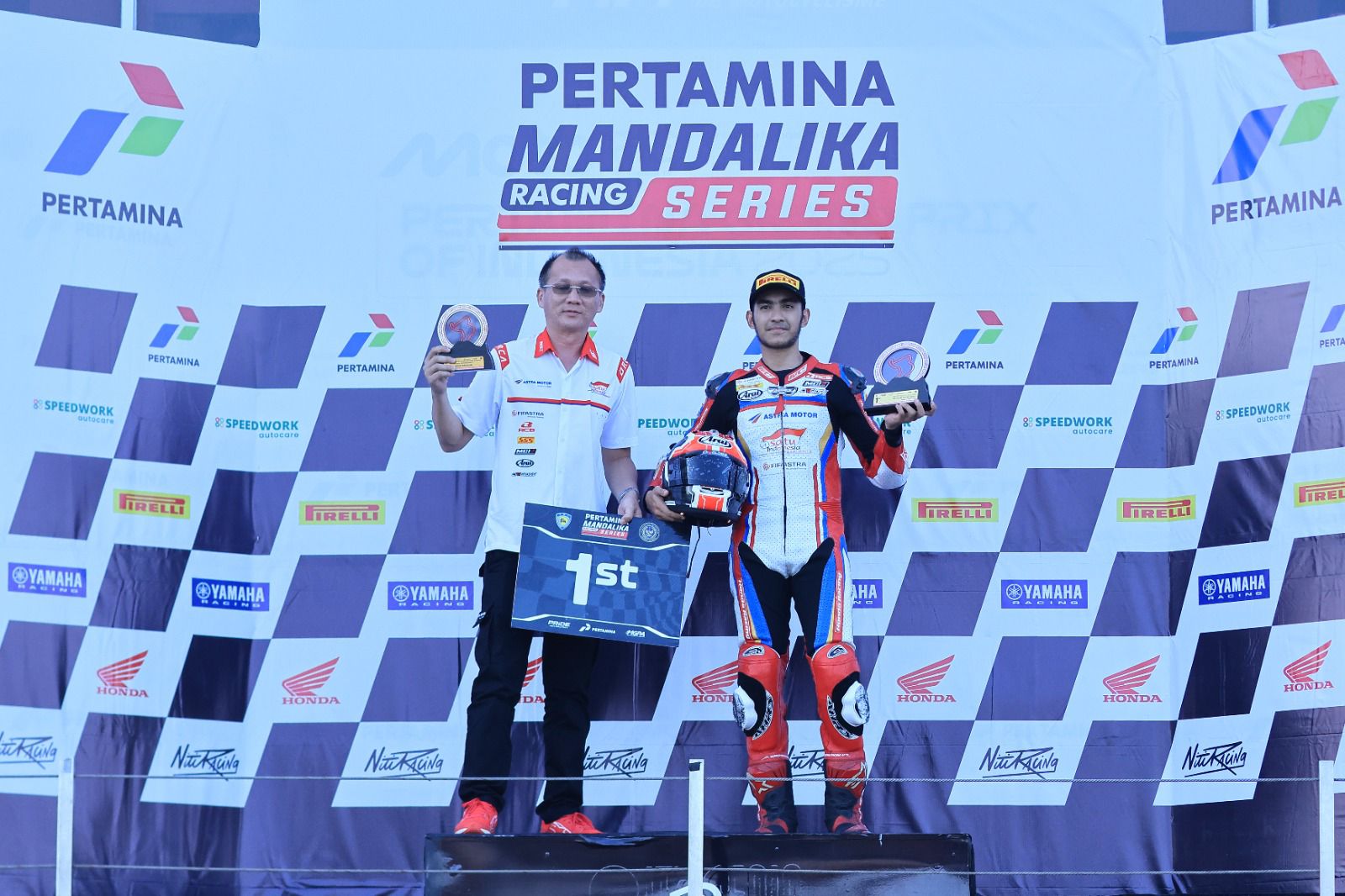 Astra Motor Racing Team Borong 9 Podium di Mandalika Racing Series Ronde 2, Andi Gilang Sumbang 4 Podium