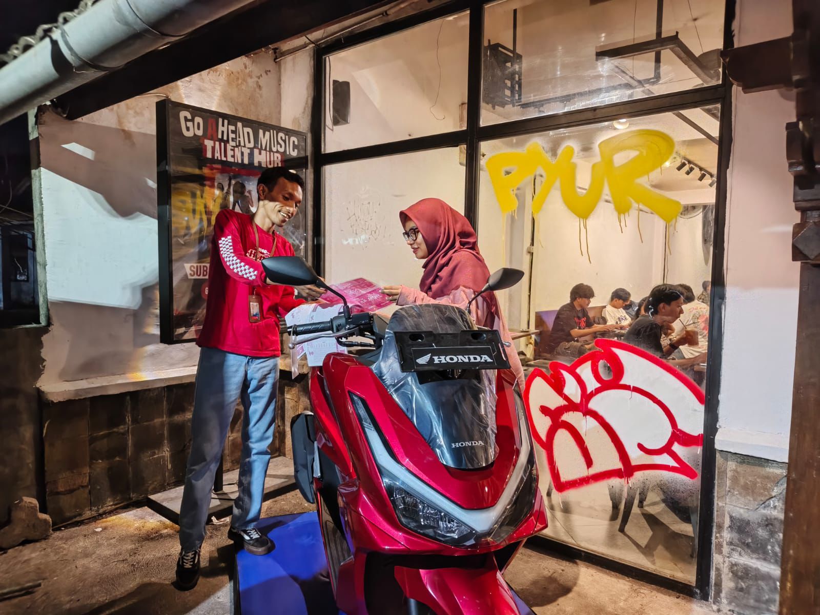Asmo Sulsel Hadirkan Pameran Honda di Sejumlah Cafe, Dekatkan Produk dengan Konsumen di Sulawesi Hingga Ambon