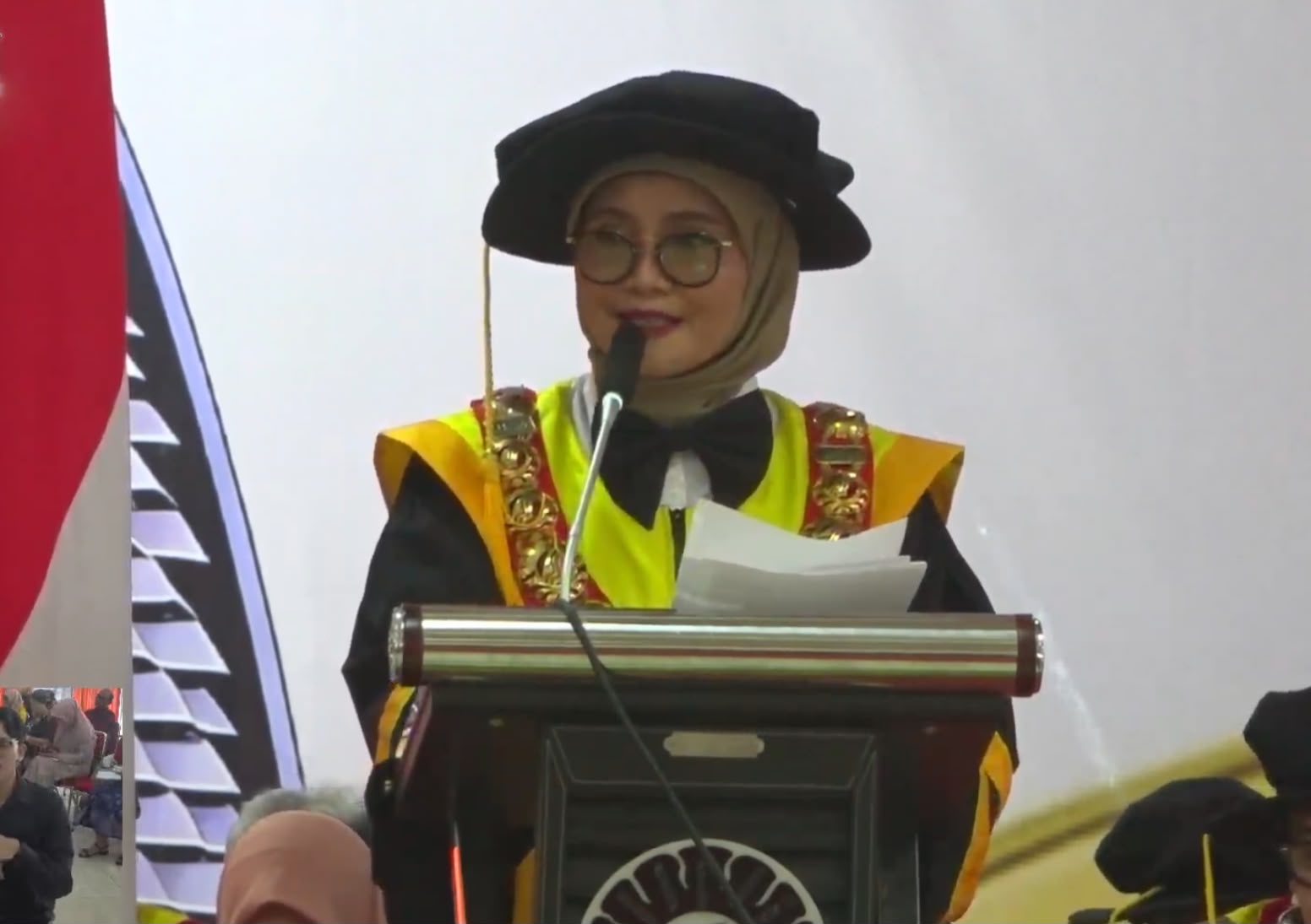 UNM Kukuhkan 1.000 Wisudawan, 753 Lulusan Raih Predikat Cumlaude