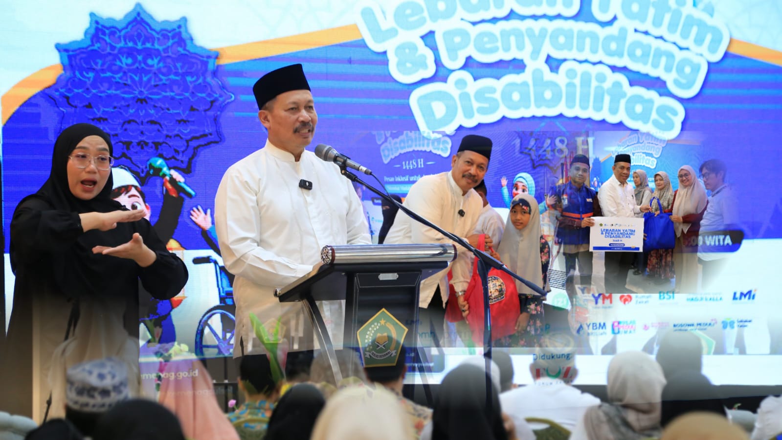 Kemenag Sulsel Salurkan 150 Paket Bantuan bagi Anak Yatim dan Penyandang Disabilitas