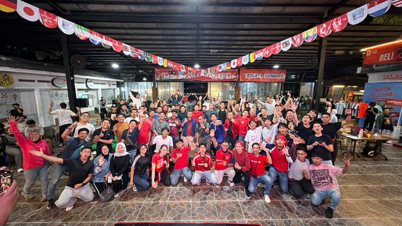 Telkomsel Hadirkan Serunya Nonton Bareng Bola Gembira MAXStream TV di Makassar, Ajak Pelanggan Nikmati Euforia Piala Dunia 2026