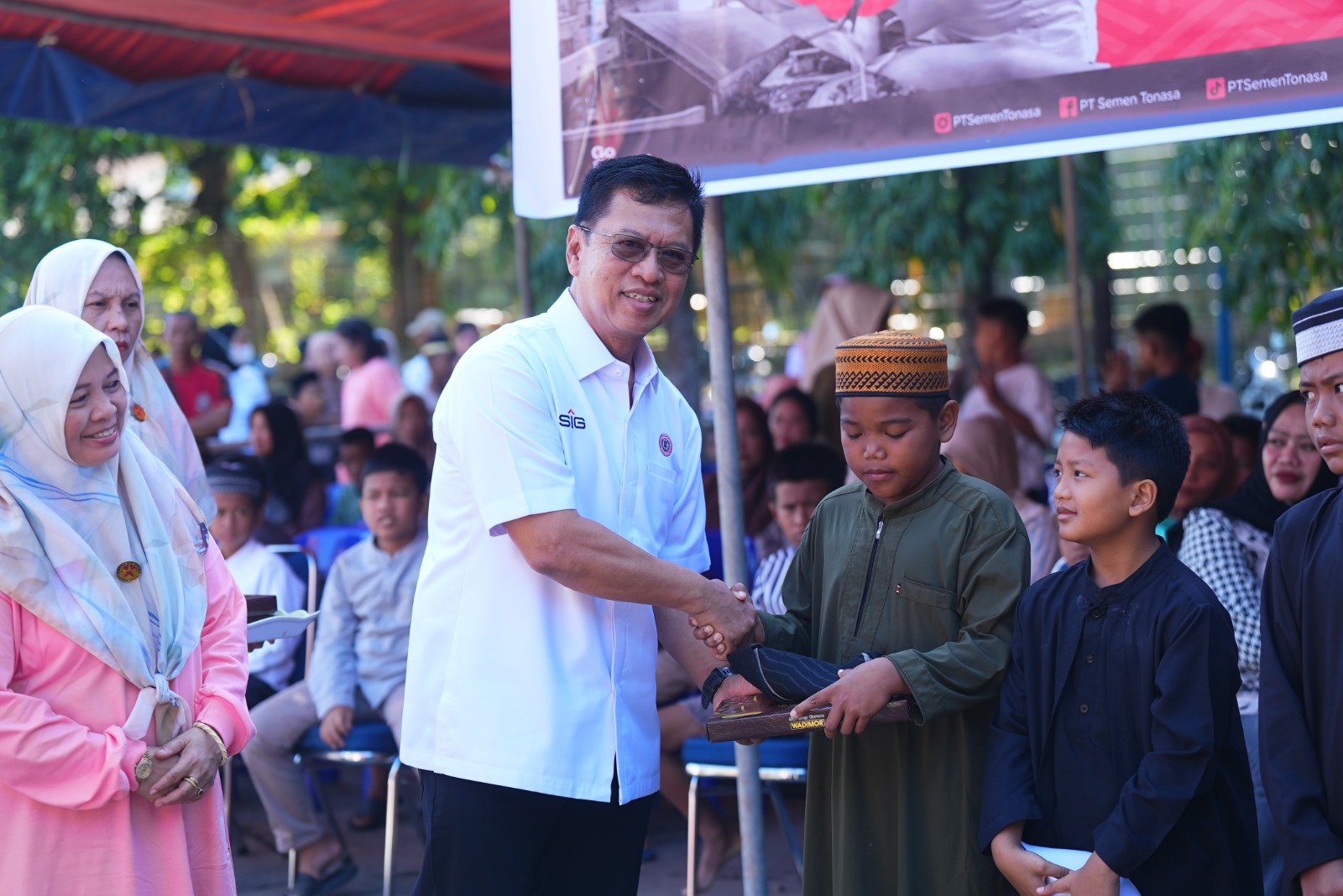 Semen Tonasa Hadirkan Sunatan Massal, Sasar 200 Anak