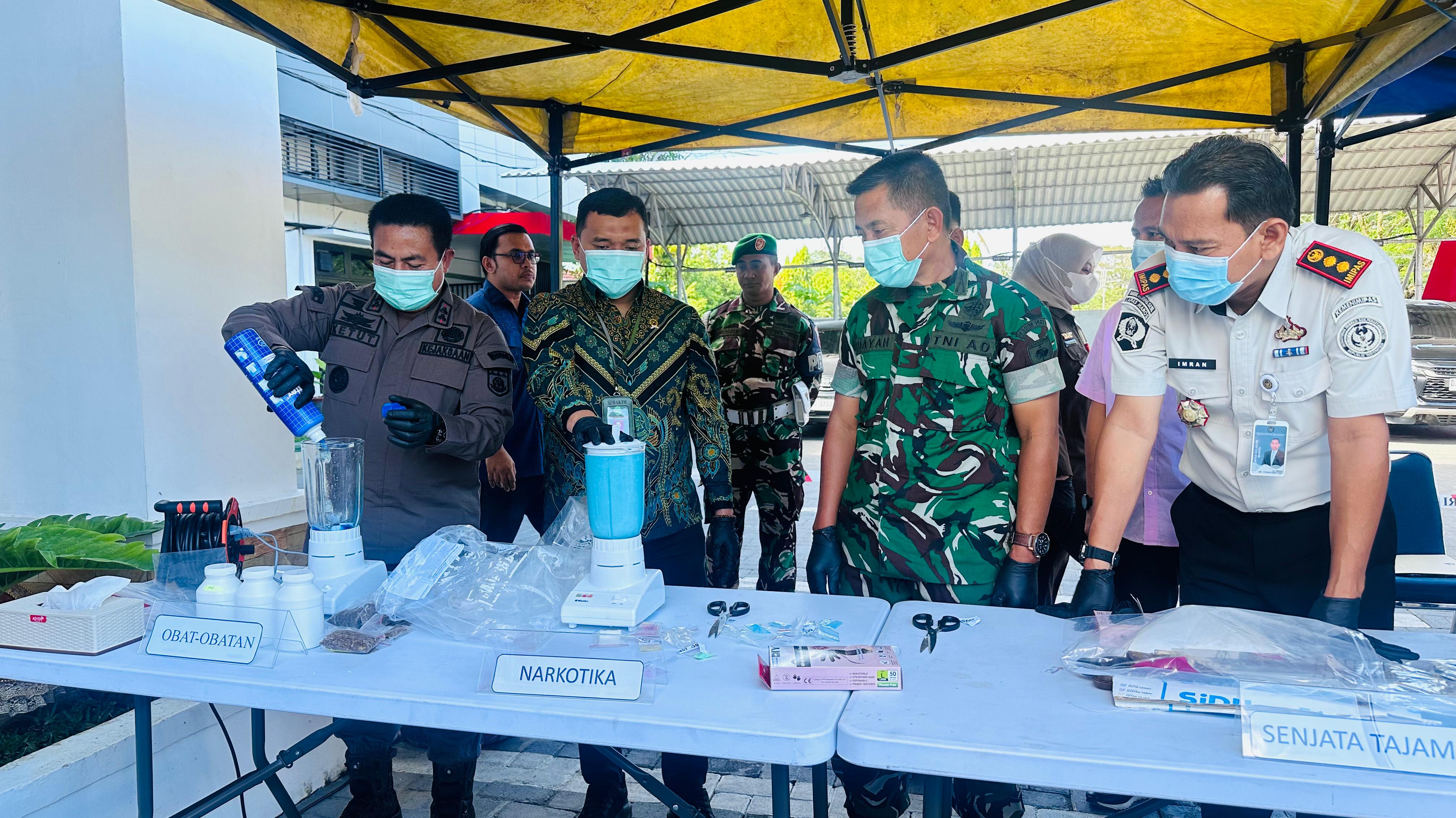 Kejari Maros Musnahkan 552 Gram Sabu, Rokok Ilegal Dan Ribuan Butir Obat
