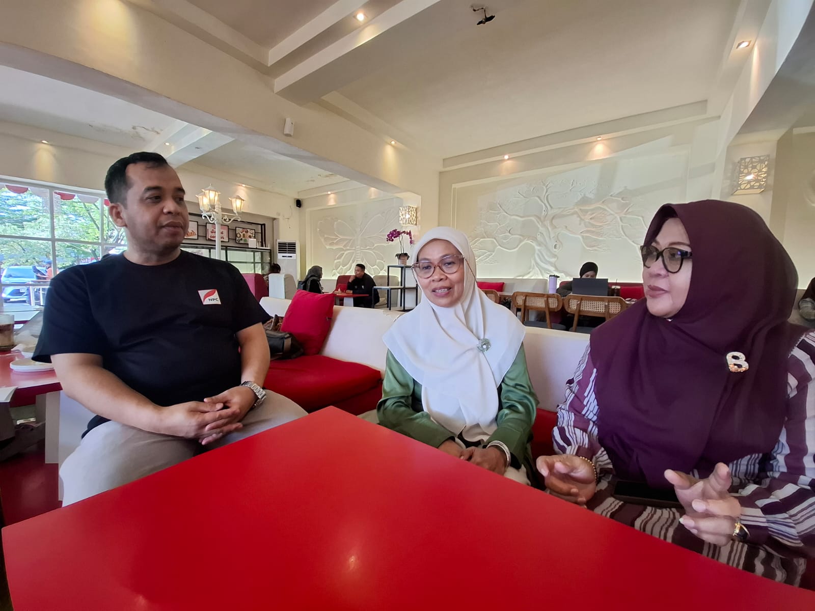 Kolaborasi Muslimat NU Sulsel dan ICATT Gelar Sarasehan Pesantren Regional Sulawesi, Bahas Transformasi Menuju Indonesia Emas 2045