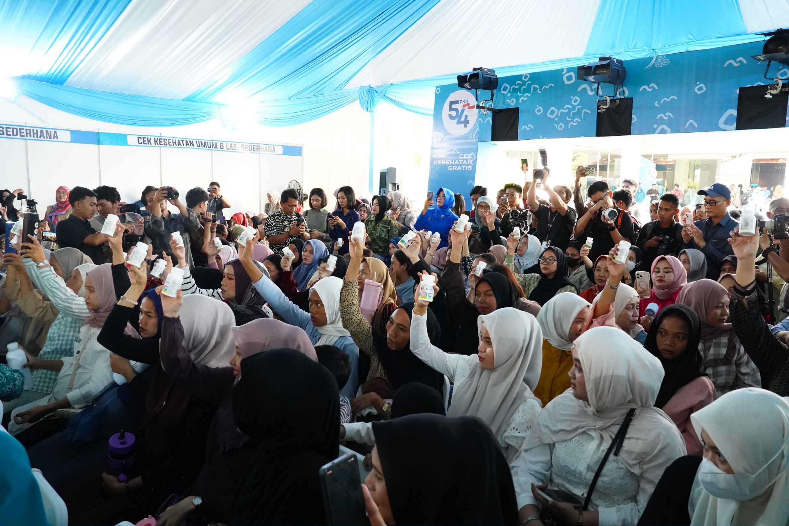 Pemprov Canangkan Gerakan Minum MMS Serentak bagi 54.000 Ibu Hamil