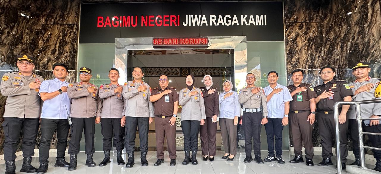 Di Tengah Isu Kerenggangan, Polisi dan Jaksa di Makassar Tetap Solid
