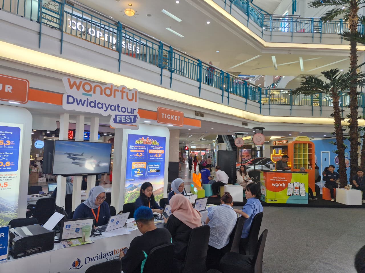 BNI Gelar Dwidayatour Fest di Makassar, Tawarkan Diskon hingga Rp14 Juta BNI Gelar Dwidayatour Fest di Makassar, Tawarkan Diskon hingga Rp14 Juta