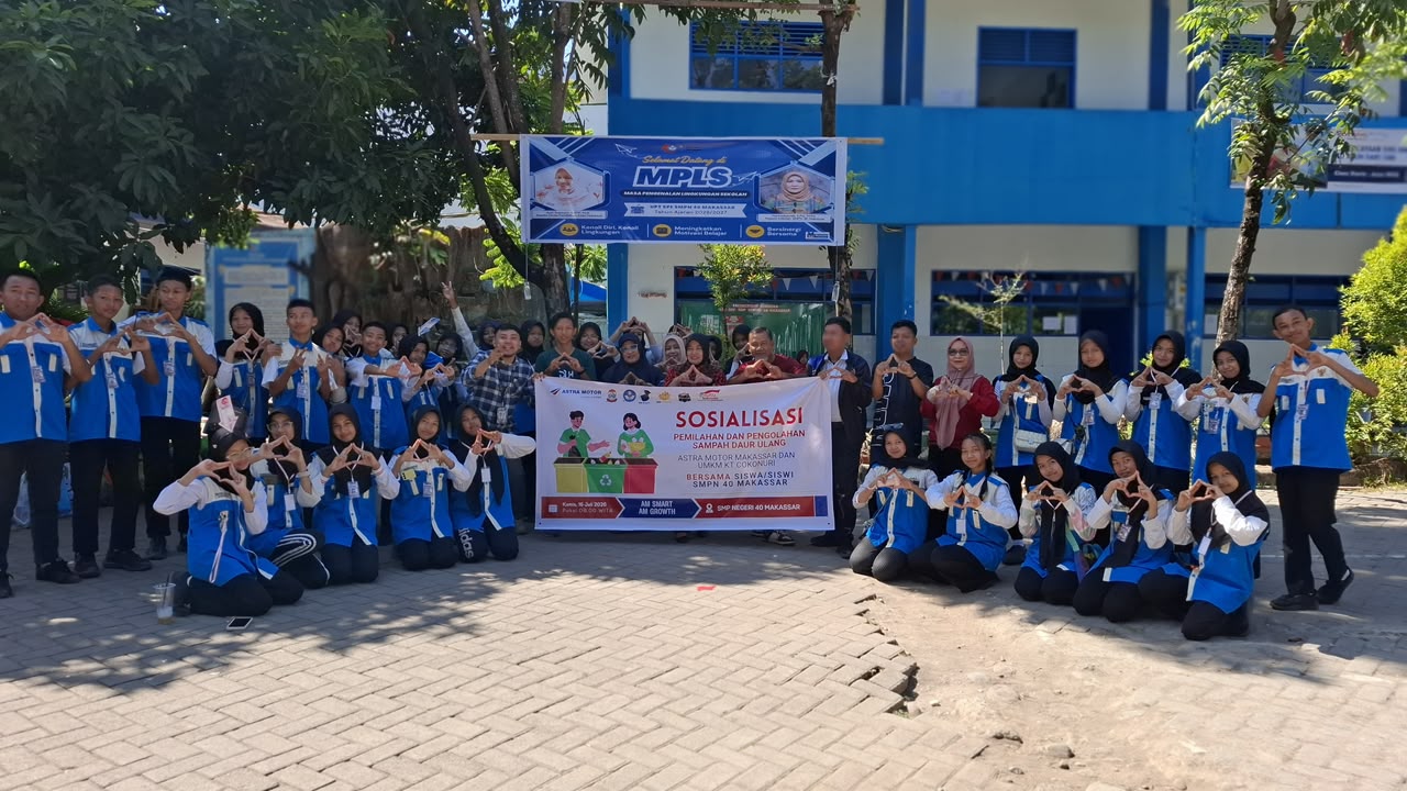 Asmo Sulsel Gandeng UMKM Binaan KT Cokonuri, Edukasi 150 Siswa SMPN 40 Makassar tentang Pemilahan Sampah