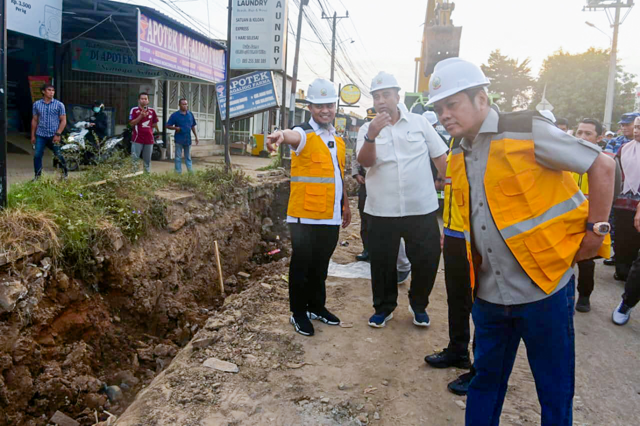 Jawab Aspirasi Warga, Gubernur Sulsel Resmikan Pembangunan Jalan Moncongloe