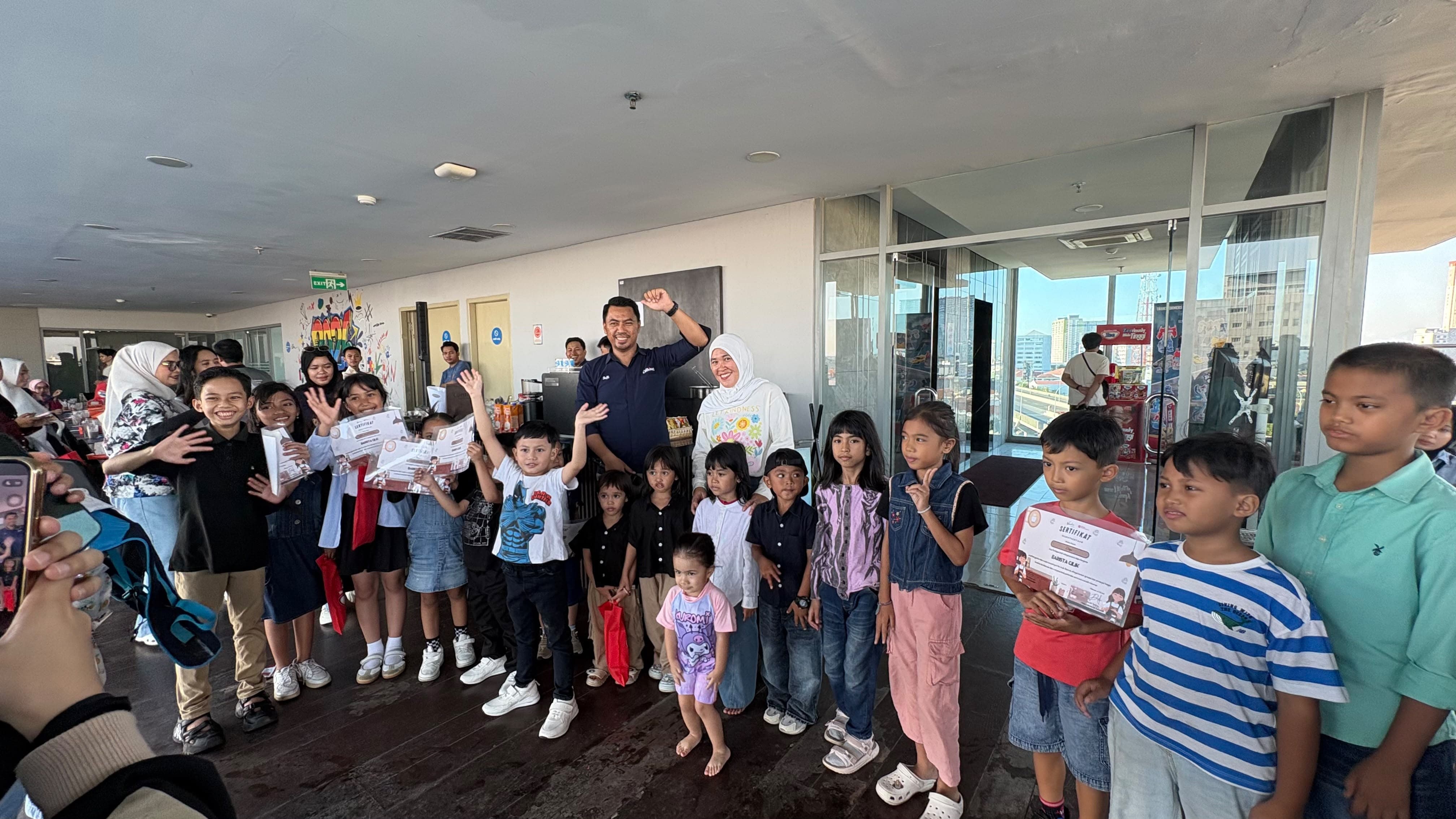 Seru dan Edukatif, Barista Cilik Vasaka Hotel Makassar Latih Kreativitas Anak