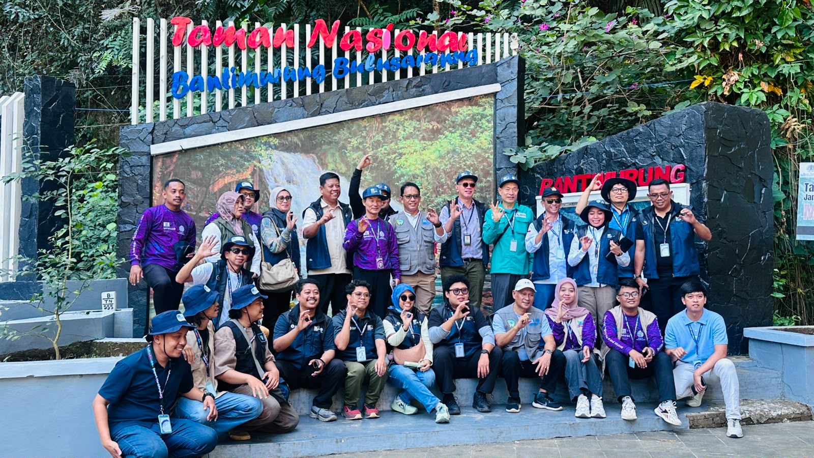 Asesor UNESCO Mulai Nilai Geopark Maros-Pangkep, Apresiasi Geosite hingga Coba Produk UMKM