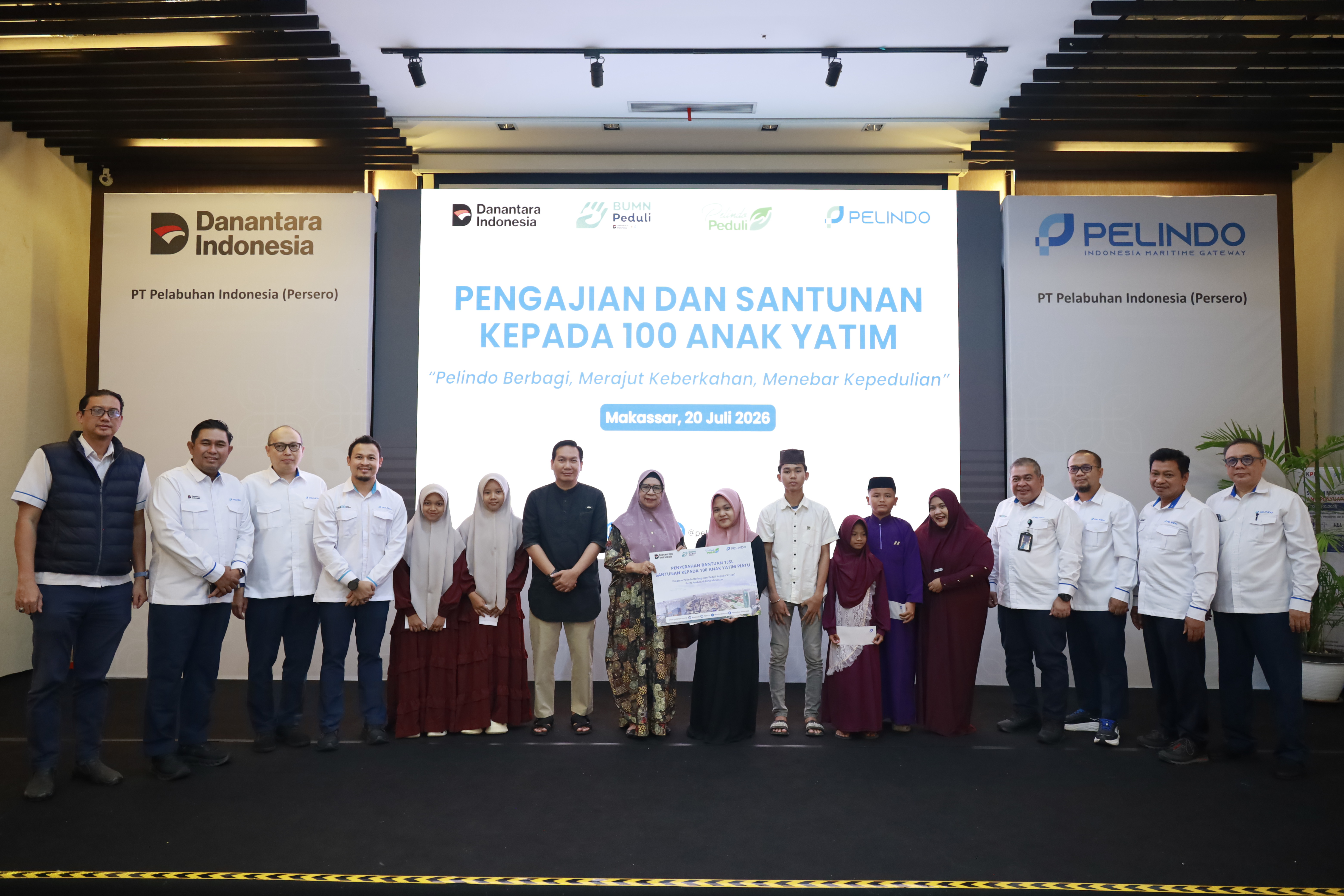 Pelindo Regional 4 Berbagi, Santuni 100 Anak Yatim 