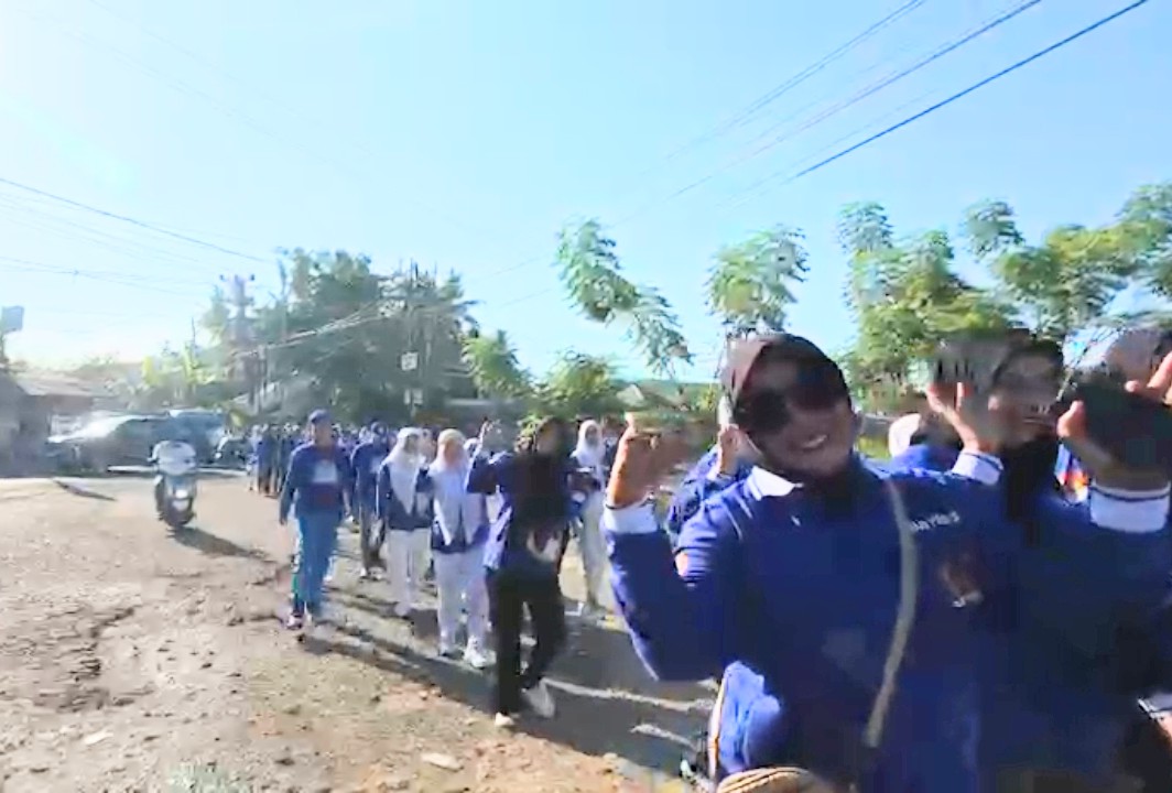 DPC Partai Demokrat Takalar Gelar Aksi Sosial, Seribu Warga Ikut Meriahkan Gerakan Langit Biru Indonesia ASRI