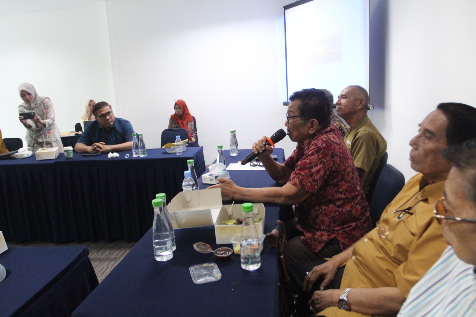 HM Aksa Mahmud Akuisisi Saham Jawa Pos