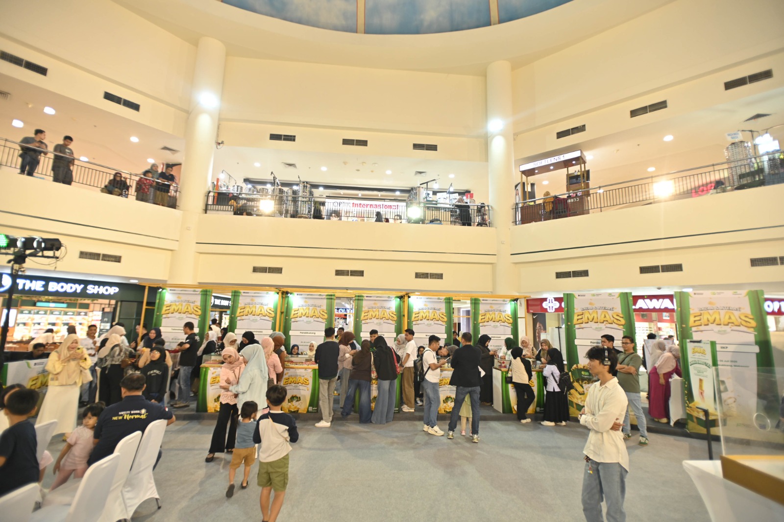 Pegadaian Kanwil VI SulSelBarra Maluku Wujudkan "Anak Berkarya, Keluarga Berdaya" Lewat Pameran UMKM dan Bazar Emas