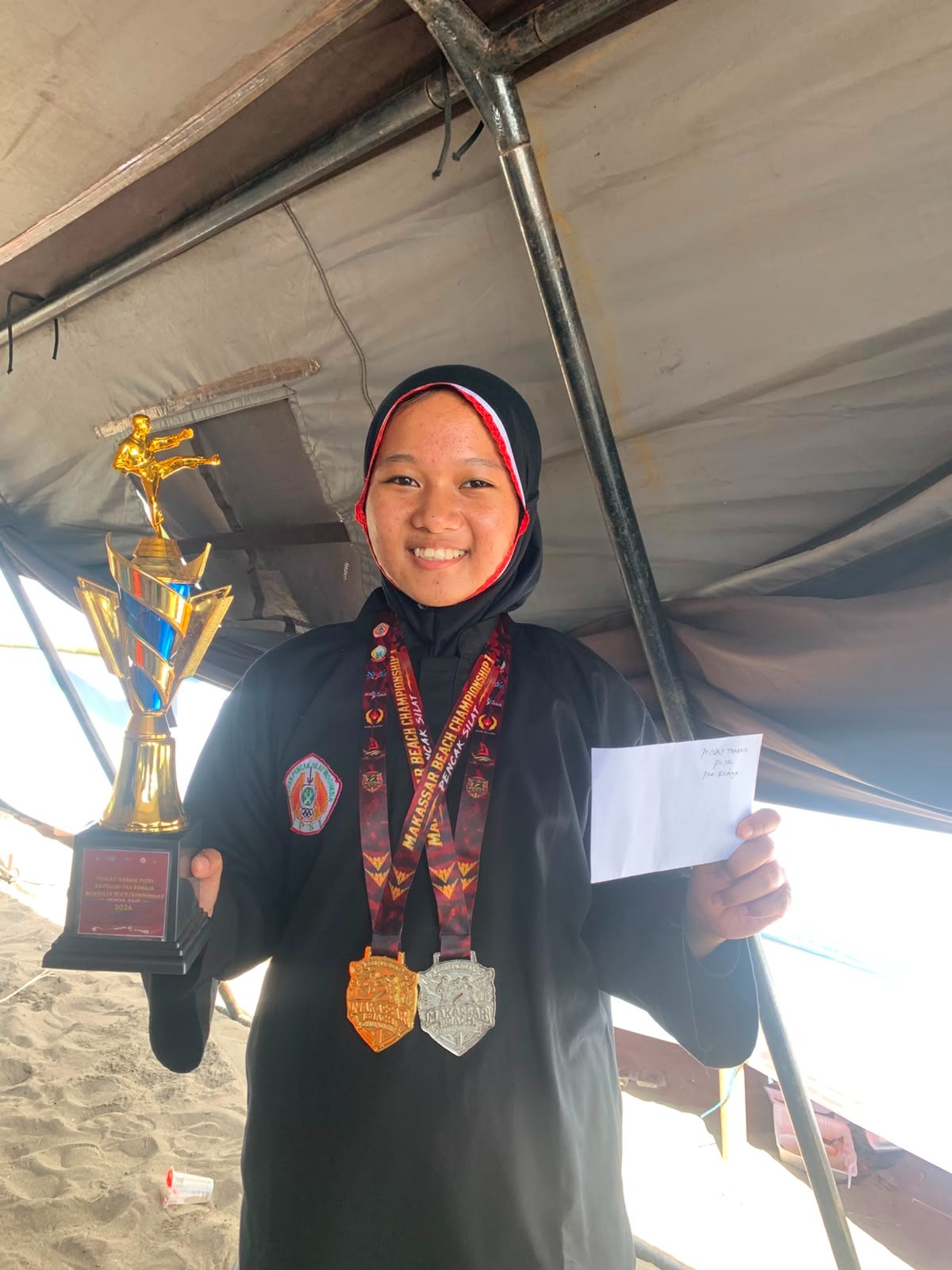 Sabet Dua Medali dan Gelar Pesilat Terbaik, Qisyafani Afaf Bintang di Makassar Beach Championship 2026