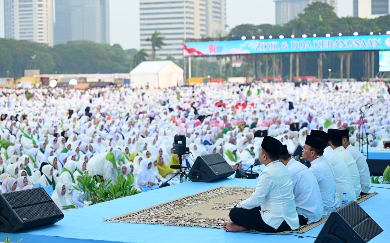 100.000 Jemaah Hadiri Zikir dan Doa Kebangsaan di Monas, Wujud Syukur atas Kemerdekaan Indonesia
