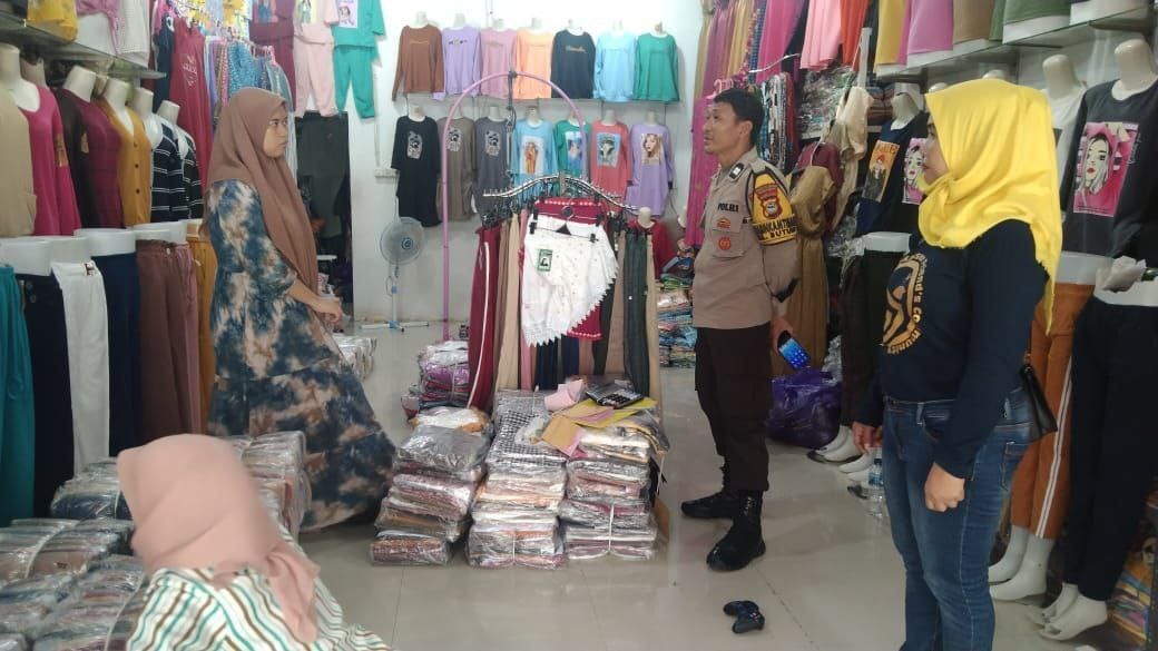 Bhabinkamtibmas Butung Sambangi Warga, Ajak Wujudkan Kamtibmas Aman dan Kondusif
