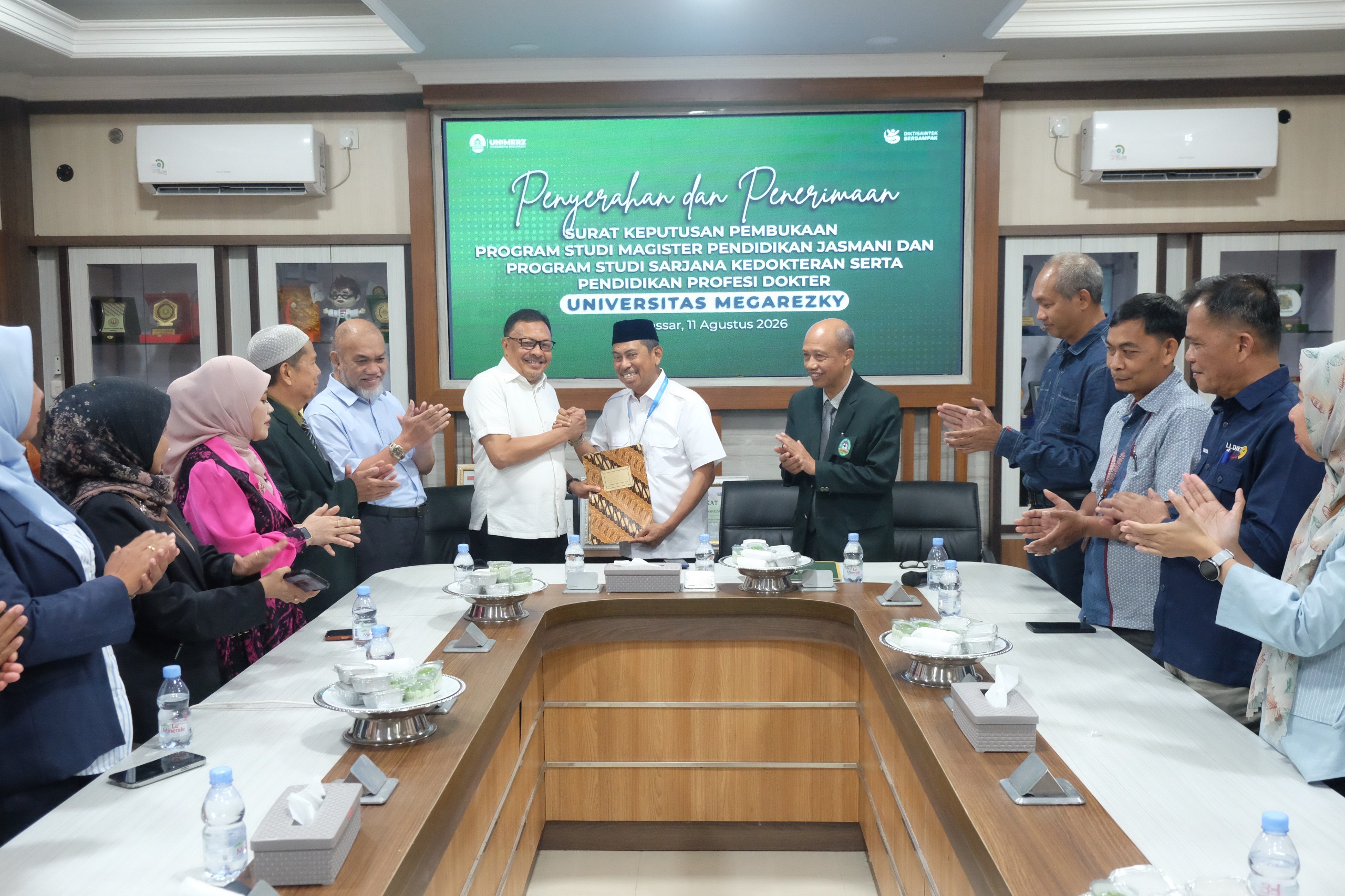 Unimerz Resmi Terima SK Pembukaan Program Studi Magister Pendidikan Jasmani, Sarjana Kedokteran, dan Pendidikan Profesi Dokter