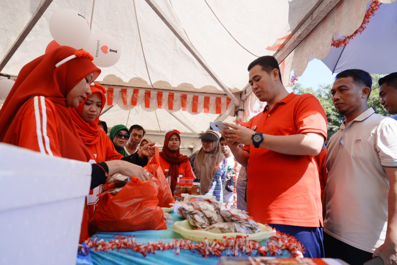 Pangan Murah dan Bazar UMKM Meriahkan HUT ke-81 RI di Pangkep