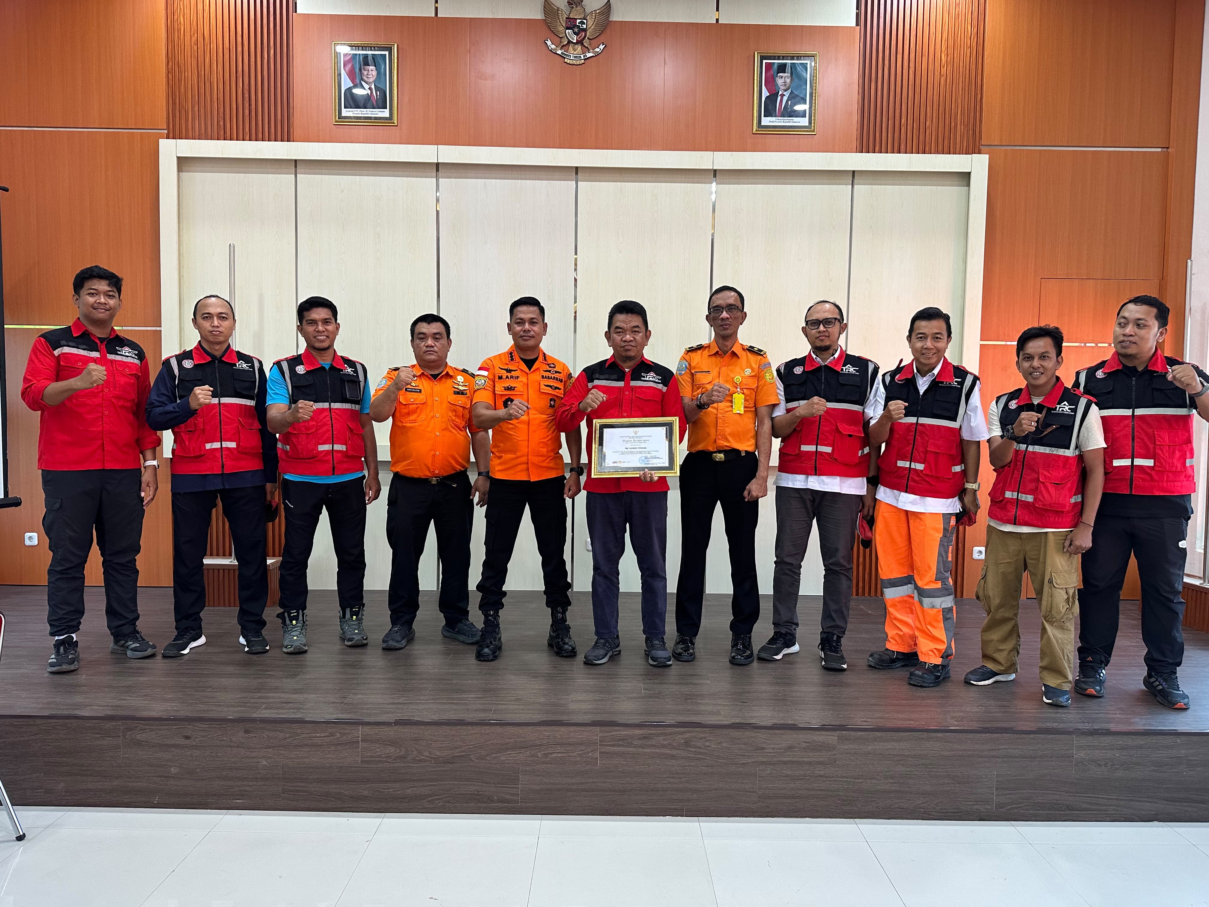 TRC Semen Tonasa Raih Penghargaan dari Basarnas RI