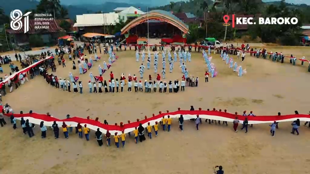 Bupati Enrekang Ikut Kirab Merah Putih 100 Meter, Semarak HUT RI ke-81 di Baroko