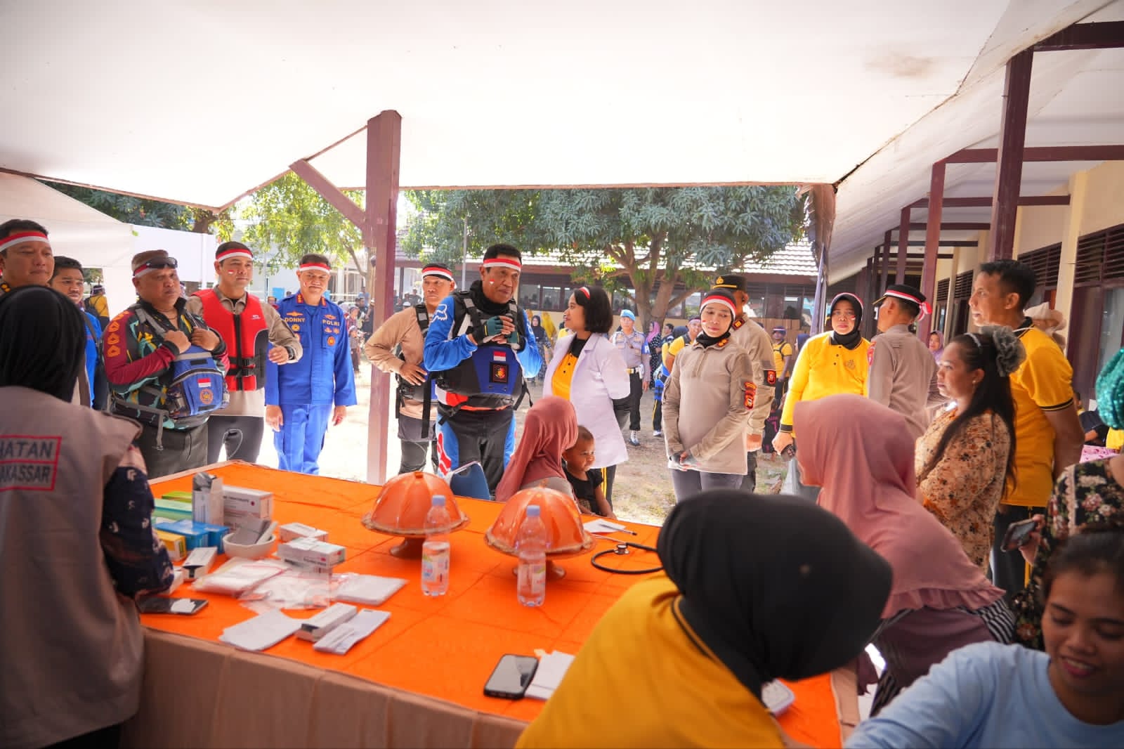 IMG-20260814-WA0078 Bukan Sekadar Perayaan HUT RI, Polres Pelabuhan Makassar Hadirkan Bhakti Kesehatan Gratis bagi Nelayan