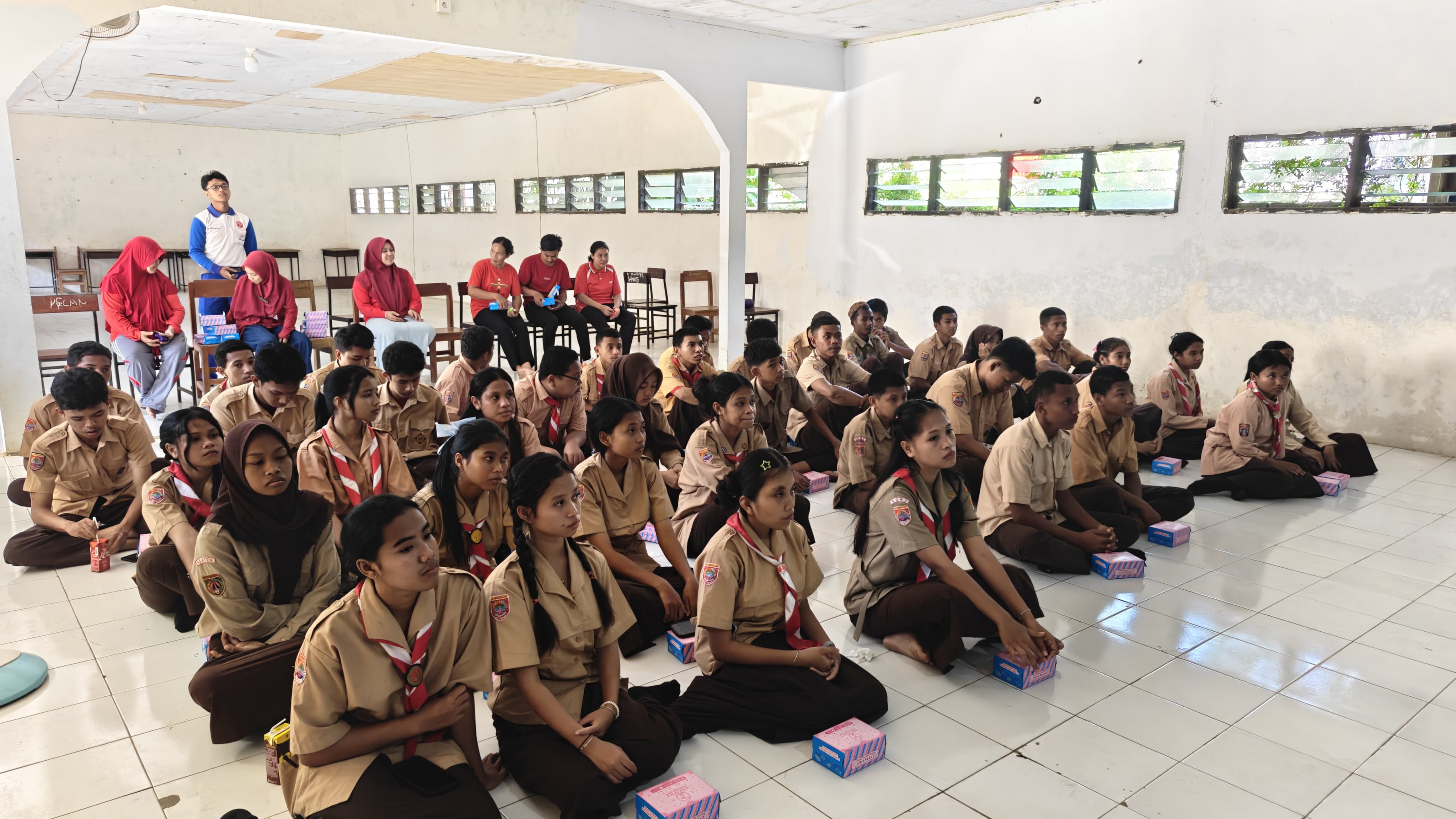 Asmo Sulsel dan Polsek Somba Opu Edukasi #Cari_Aman untuk Pelajar SMA Hasanuddin Gowa