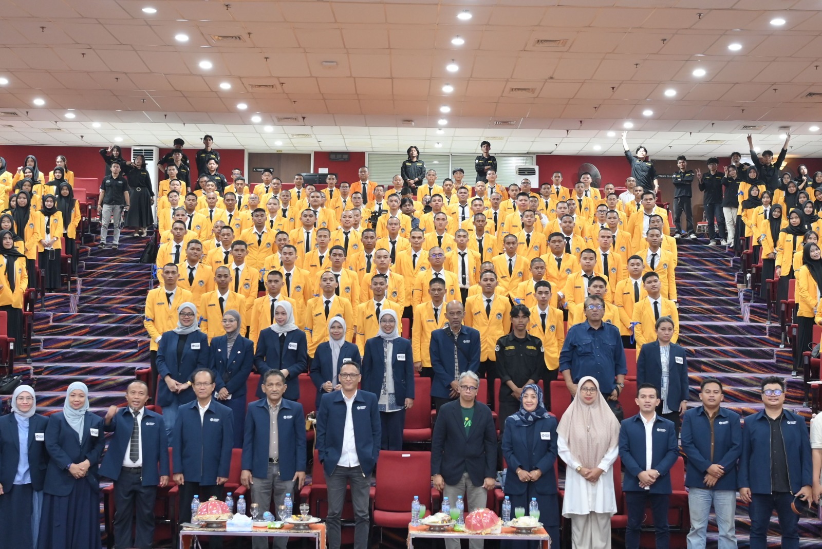 PKKMB Prodi Manajemen FEB UNM Hadirkan Sinergi Kampus, Industri Keuangan, dan Teknologi untuk Mahasiswa Baru