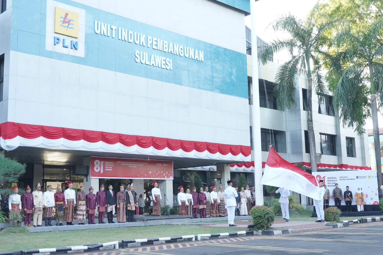 PLN Se-Regional Kota Makassar Gelar Upacara HUT ke-81 Kemerdekaan RI