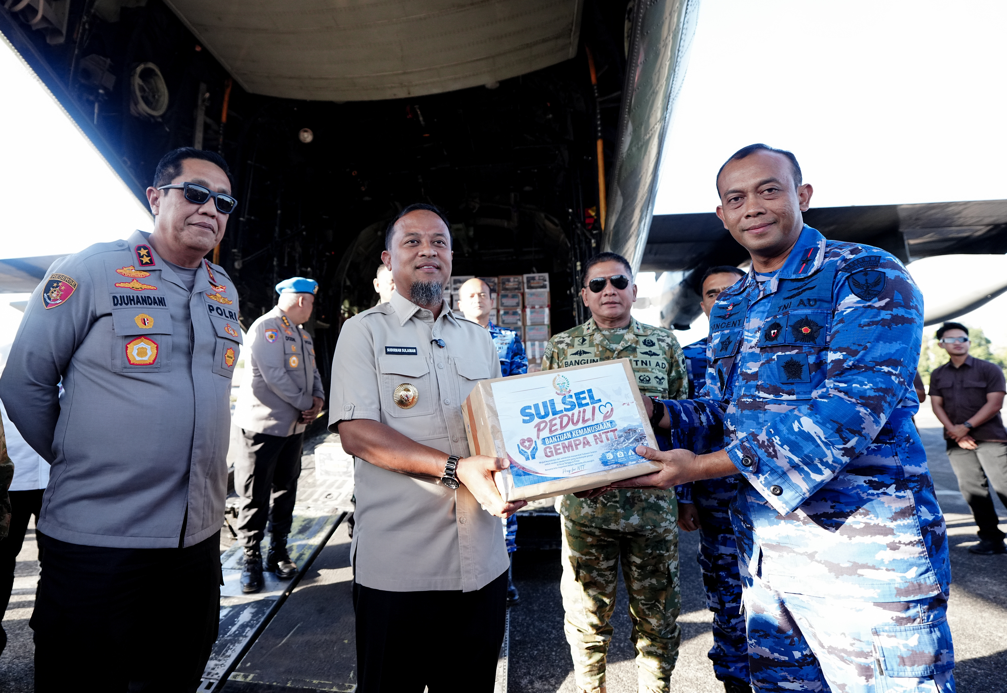 Gubernur Sulsel Bersama Forkopimda Kirim Bantuan Kemanusiaan untuk Korban Gempa NTT