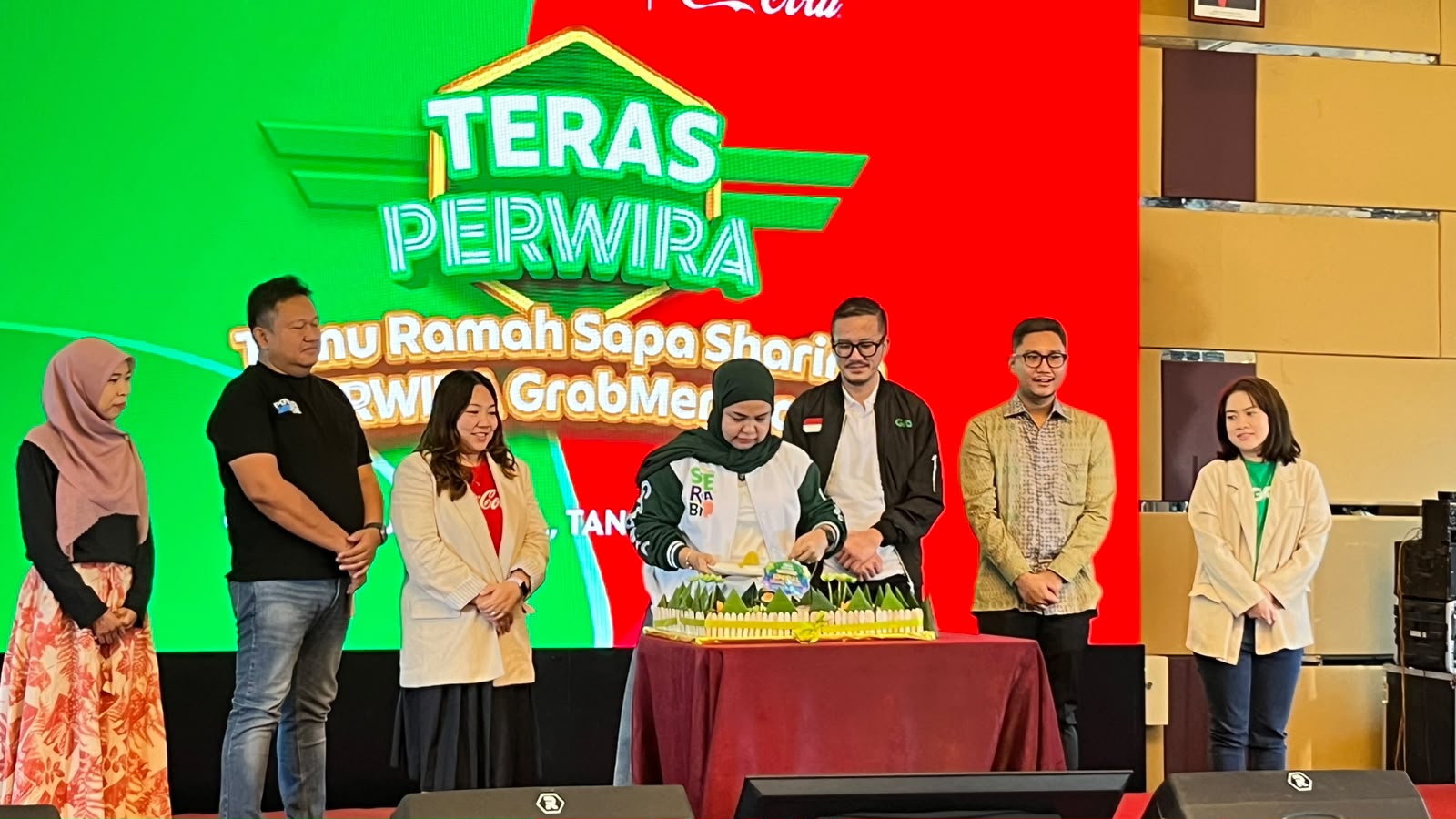 Grab dan Coca-Cola Bekali UMKM Makassar Strategi Cerdas untuk Naik Kelas