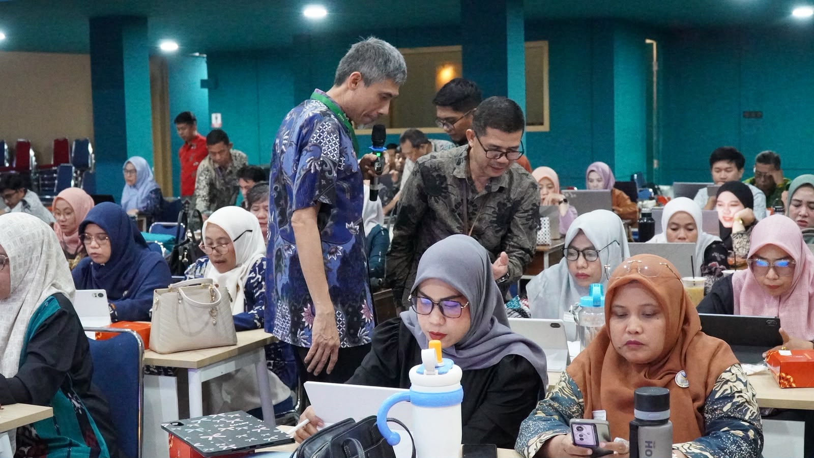 IMG-20260820-WA0105 180 Kepala Sekolah di Makassar Belajar Strategi Transformasi Sekolah di Athirah