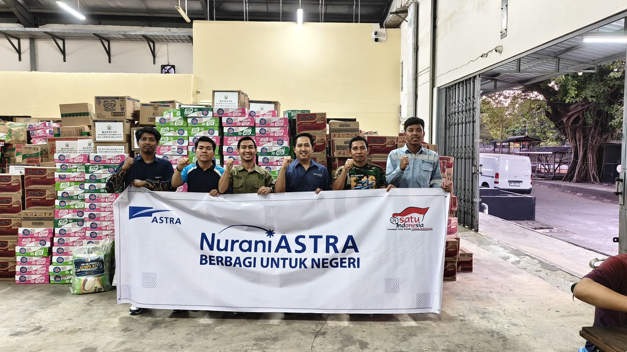 Grup Astra Makassar Salurkan 400 Dus Indomie untuk Korban Gempa NTT melalui Program Nurani Astra