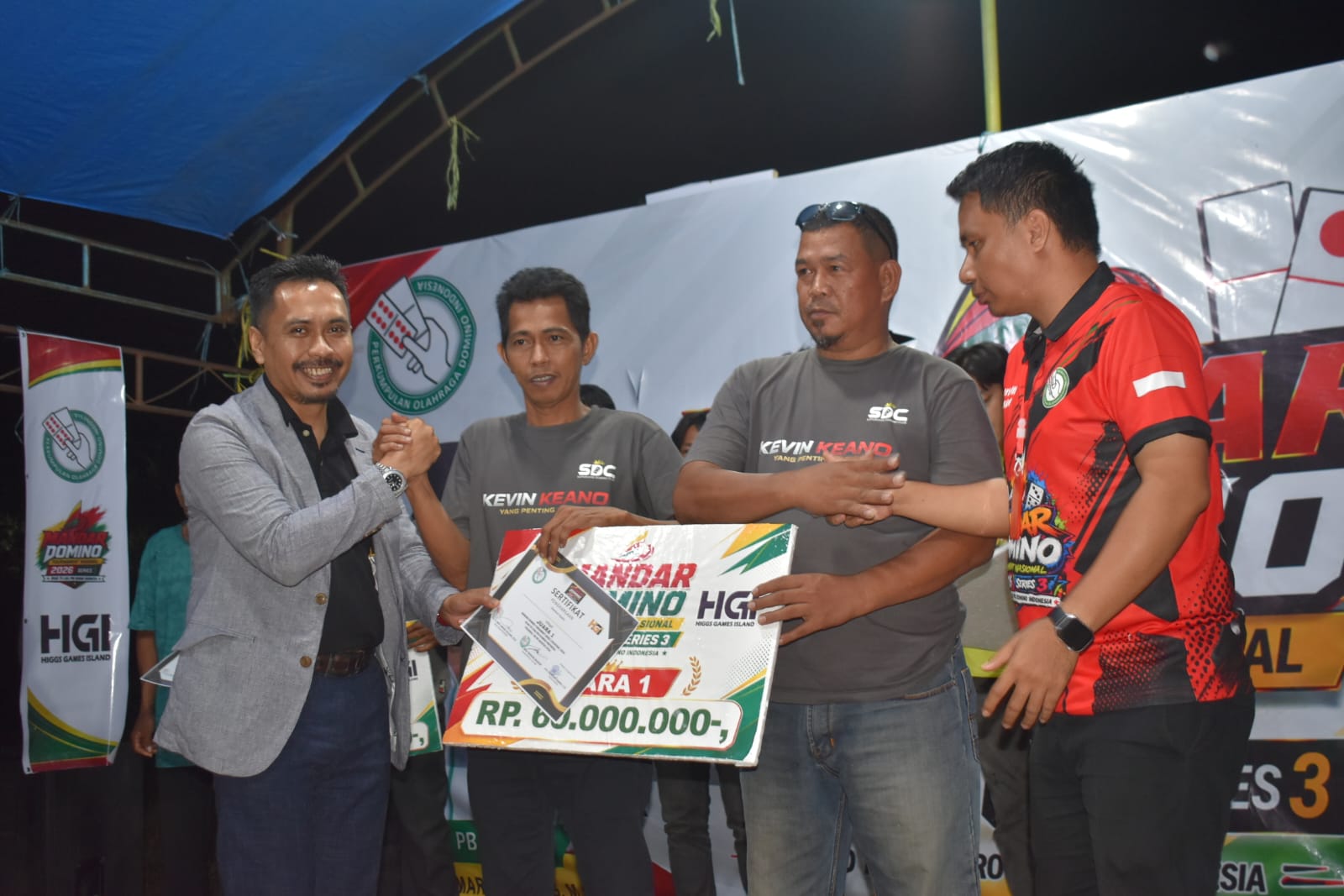 2.000 Lebih Peserta Berkompetisi di Mandar Domino Tournament Persembahan PORDI dan HG 2.000 Lebih Peserta Berkompetisi di Mandar Domino Tournament Persembahan PORDI dan HG
